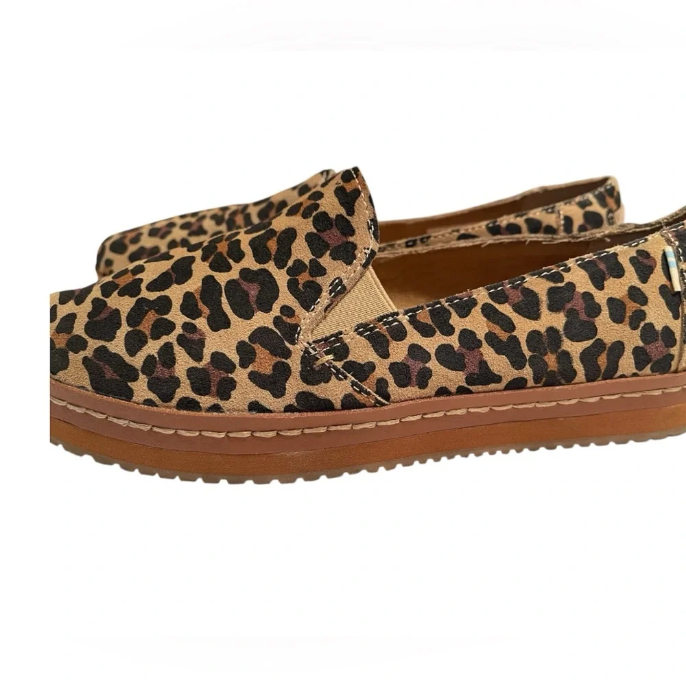 TOMS Cheetah Print Women's Loafers - Picture 5 of 6